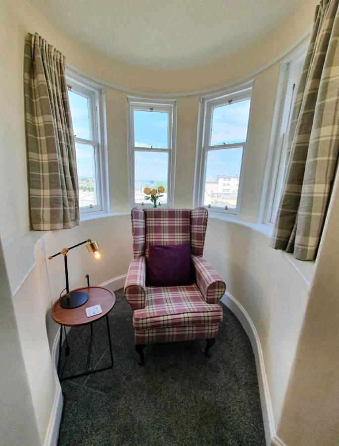 Highland Historical Home In Inverness City Centre מראה חיצוני תמונה